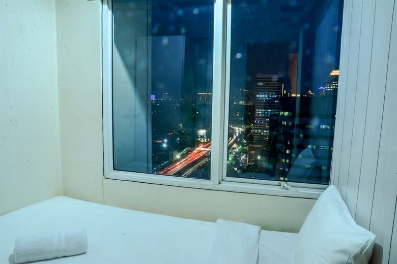 2 Bedrooms Apartment At Fx Residence By Travelio