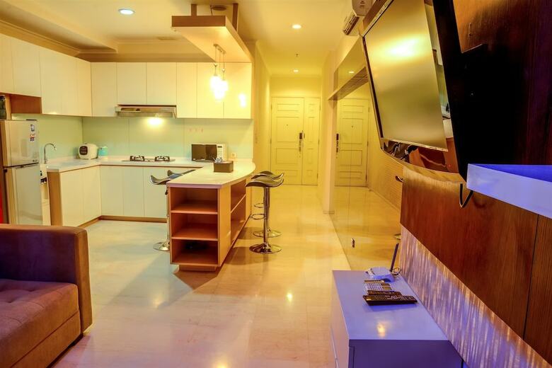 2 Bedrooms Apartment At Fx Residence By Travelio