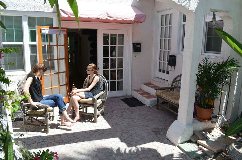 Apartamentos Pass-a-grille Beach Historic Spanish Triplex
