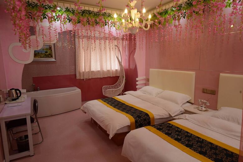 Qingdao Couples Boutique Hotel
