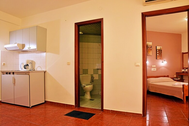 Iolkos Hotel Apartments