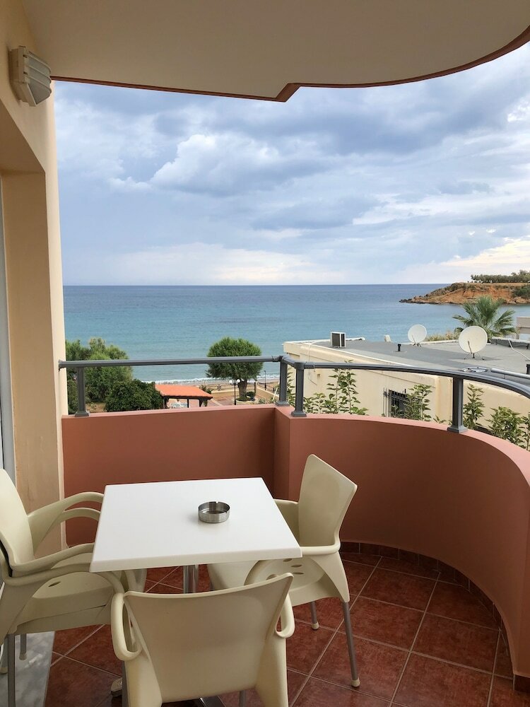 Iolkos Hotel Apartments