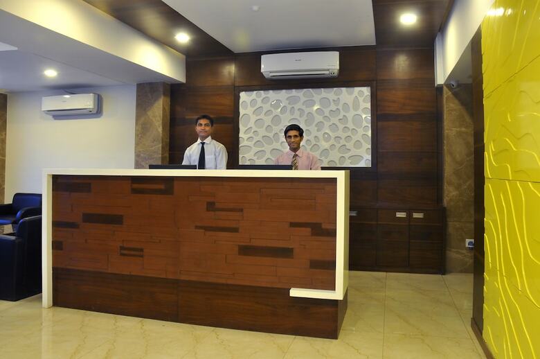Hotel The Grand Eden