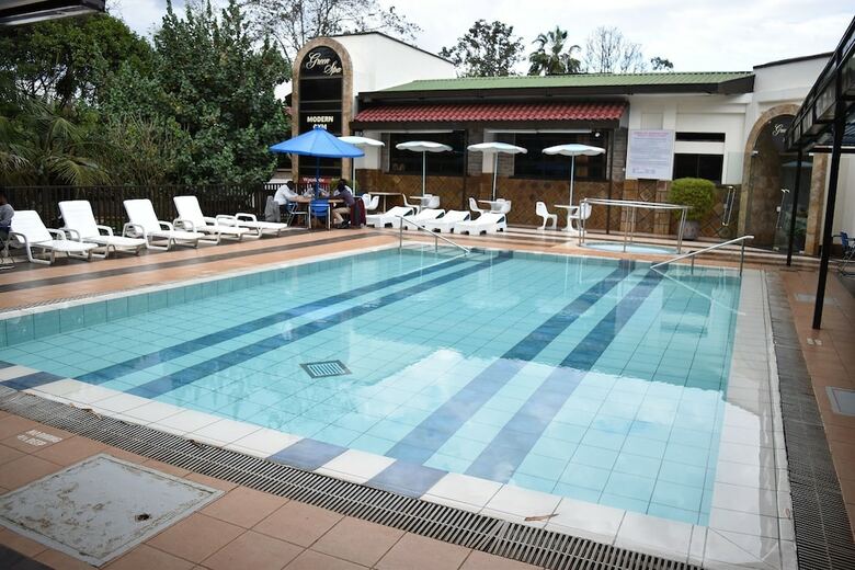 Green Hills Hotel