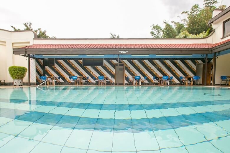 Green Hills Hotel