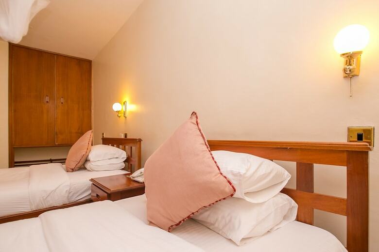 Green Hills Hotel