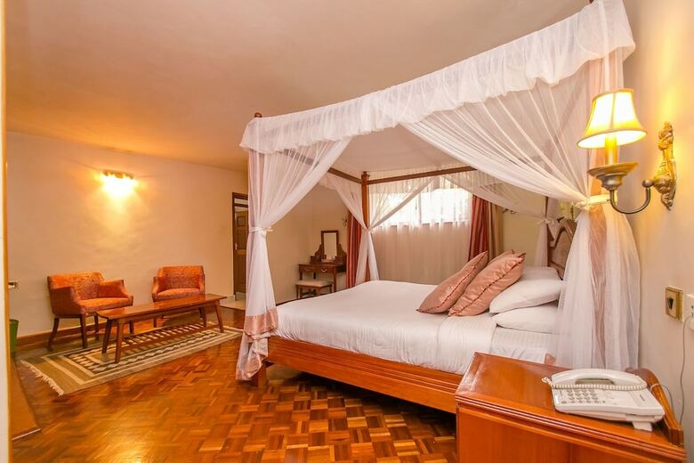 Green Hills Hotel