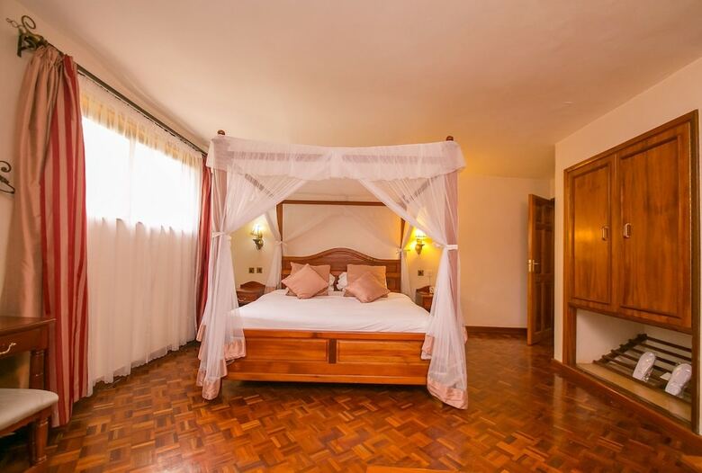 Green Hills Hotel