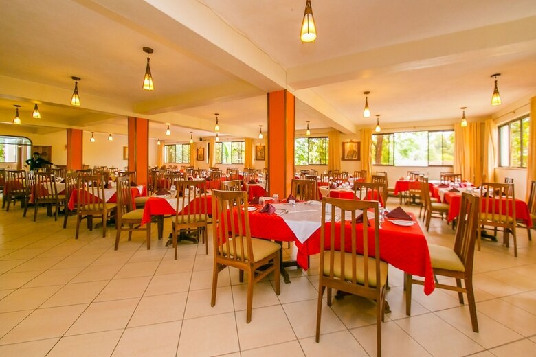 Green Hills Hotel