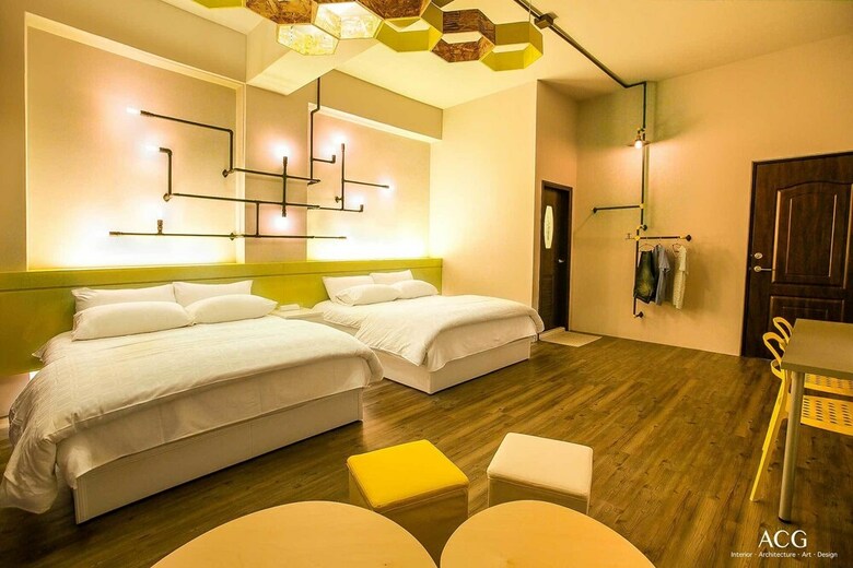 Bed & Breakfast Art Zone