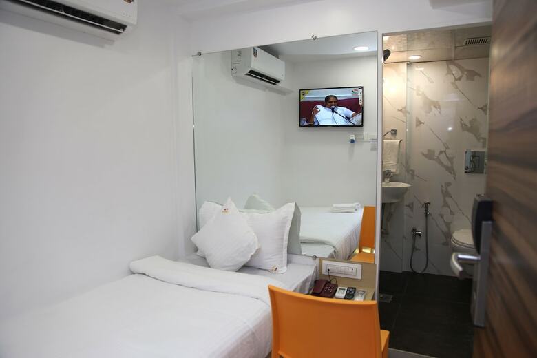 Aboo's Hotel Lucky Galaxy