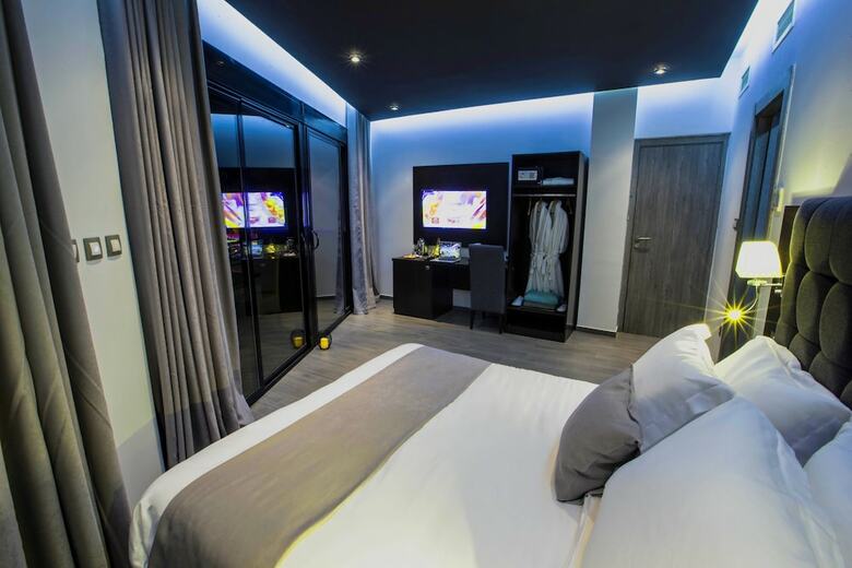 Hotel Calypso Home