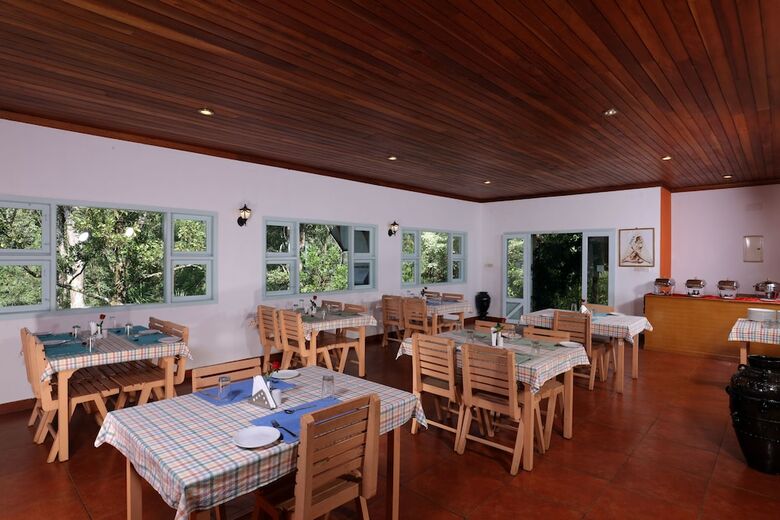 Hotel Dew Drops Farm Resorts