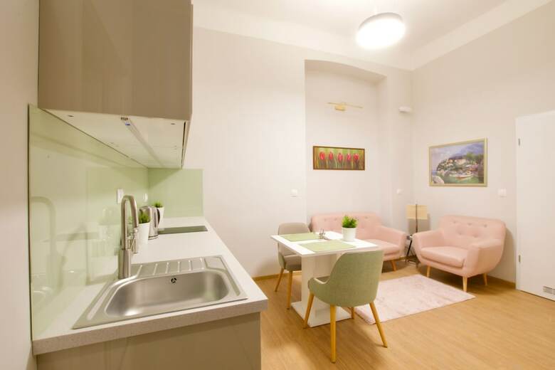 Apartamentos Europest Luxury Suites