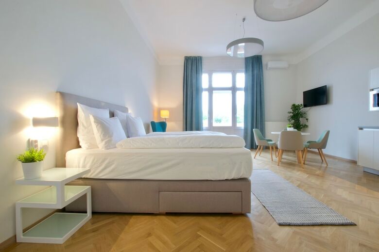 Apartamentos Europest Luxury Suites