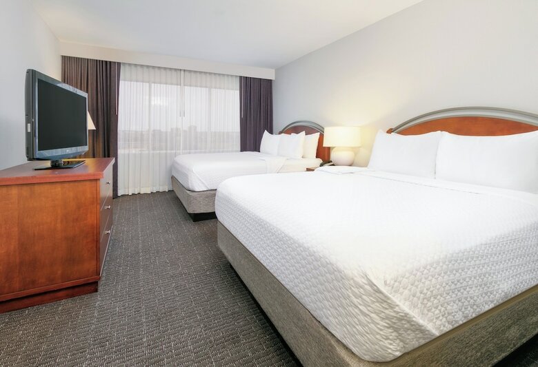 Hotel Crowne Plaza Suites Arlington - Ballpark - Stadium