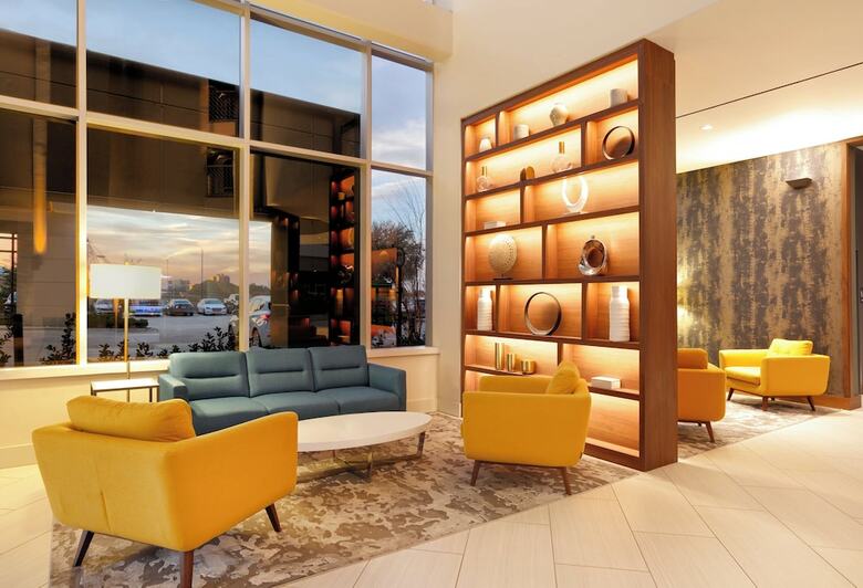 Hotel Crowne Plaza Suites Arlington - Ballpark - Stadium