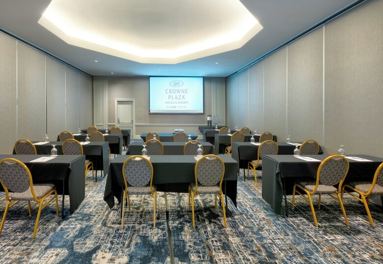 Hotel Crowne Plaza Suites Arlington - Ballpark - Stadium