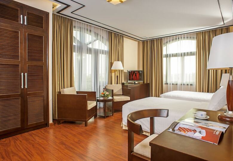 Garco Dragon Hotel
