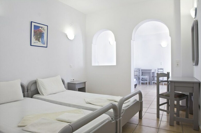 Hotel Aeri Village