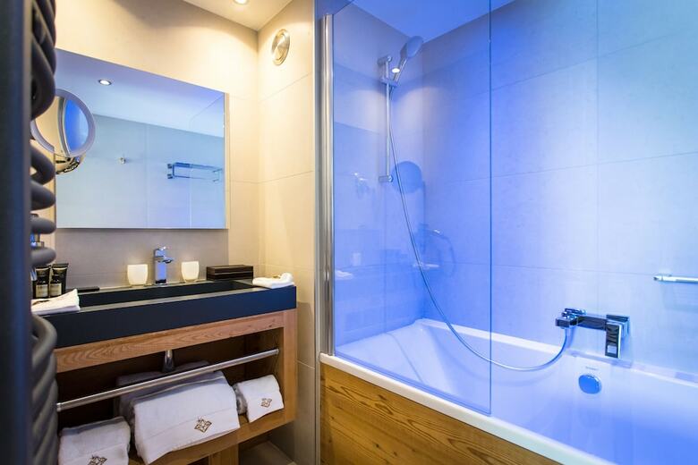 Hotel H�tel Daria-i Nor