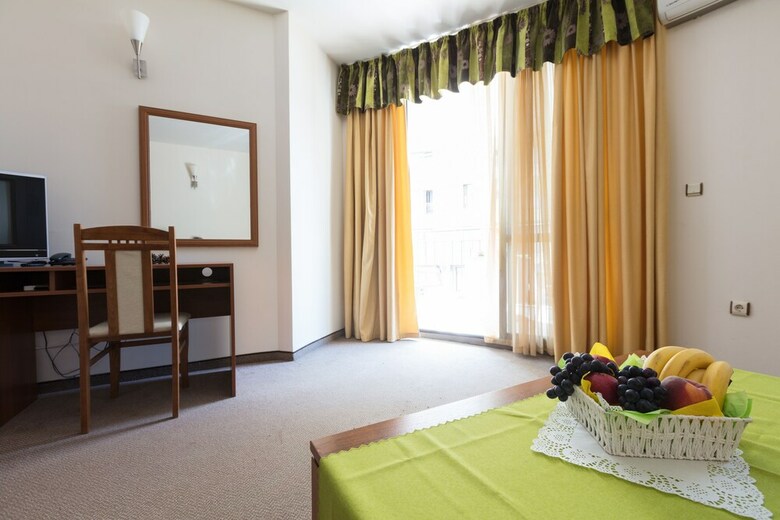 Beach Family Apartment