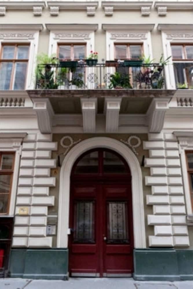 Apartment Revay