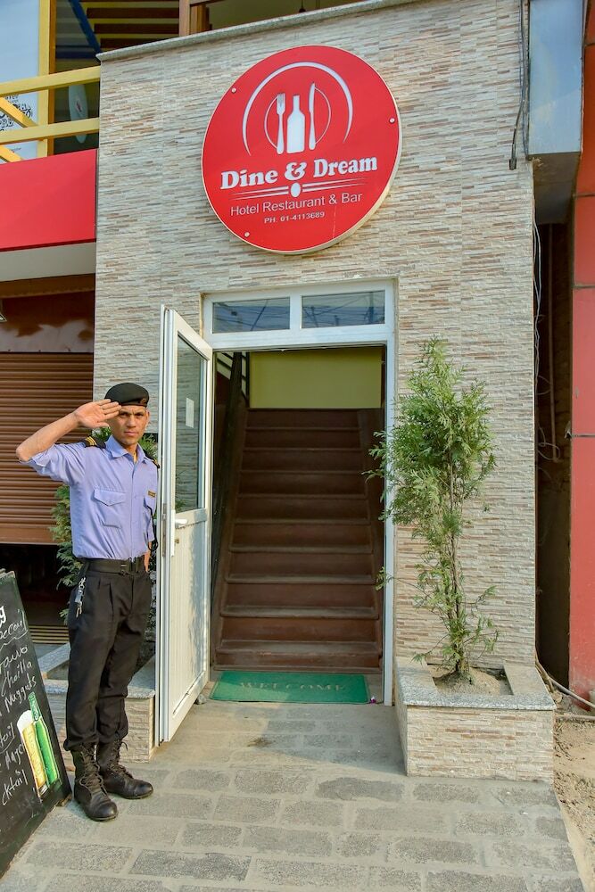 Hotel Dine & Dream