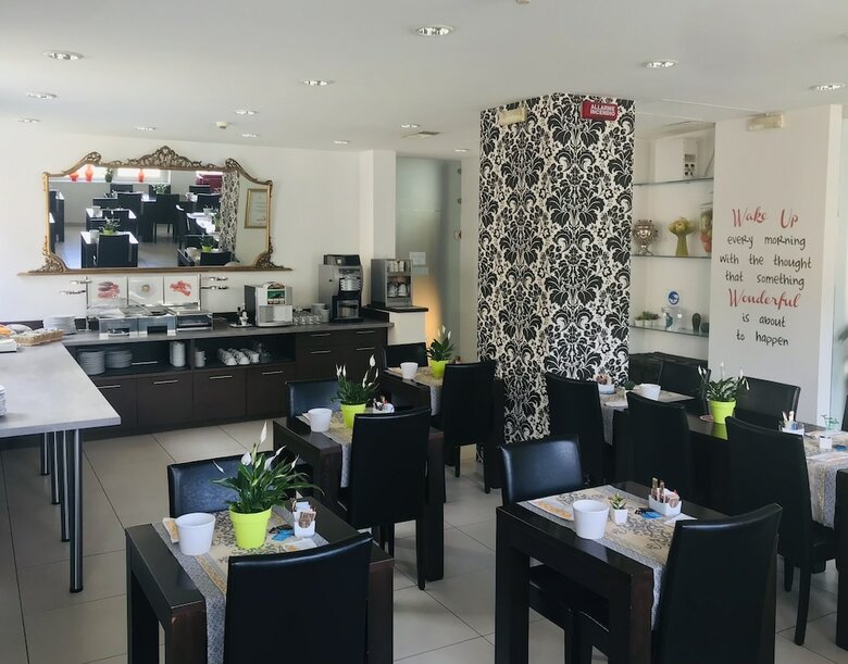 Hotel Benaco