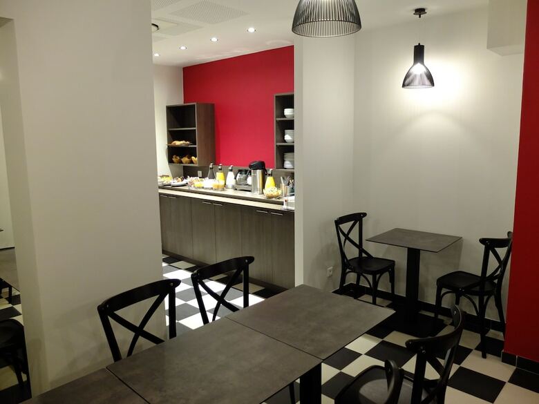 Hotel H�tel De Flore