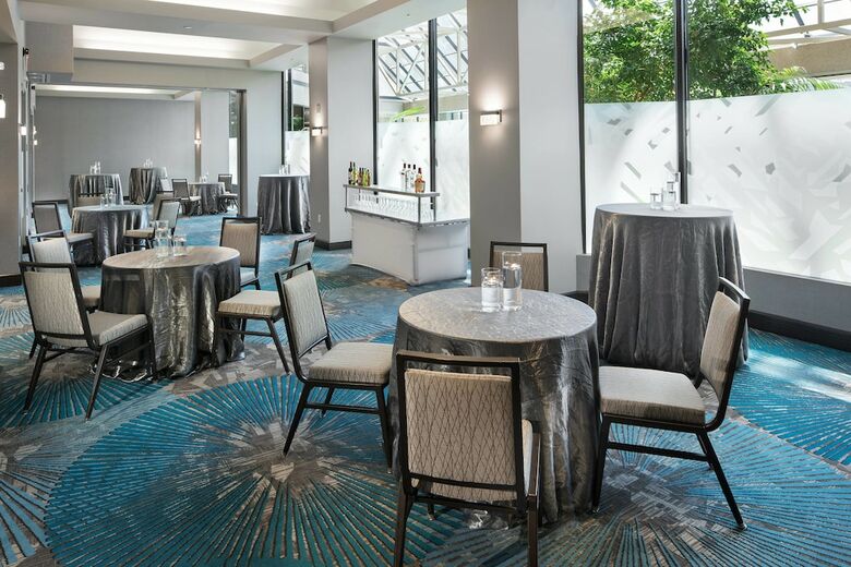 Hotel Crystal Gateway Marriott