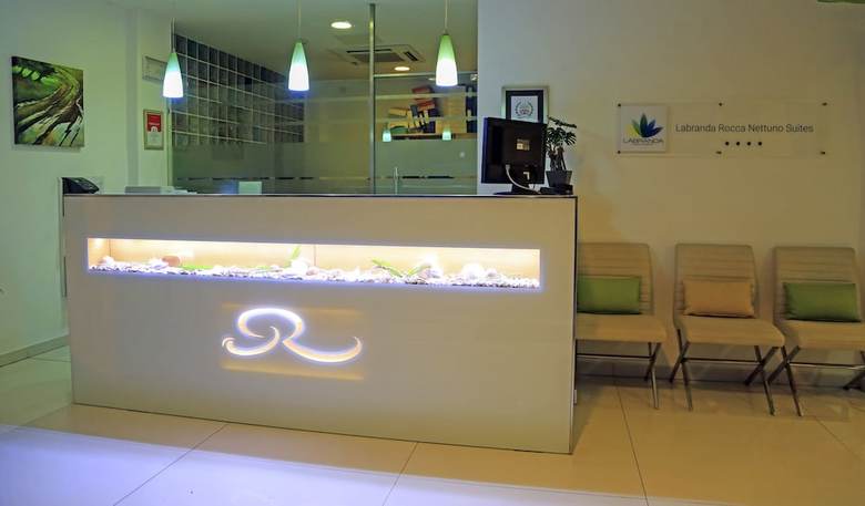 Hotel Labranda Rocca Nettuno Suites