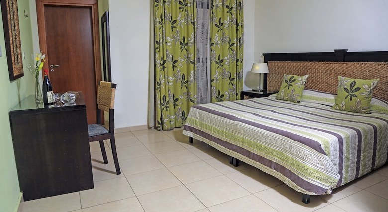 Hotel Labranda Rocca Nettuno Suites