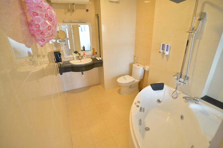 A25 Hotel - Dich Vong Hau