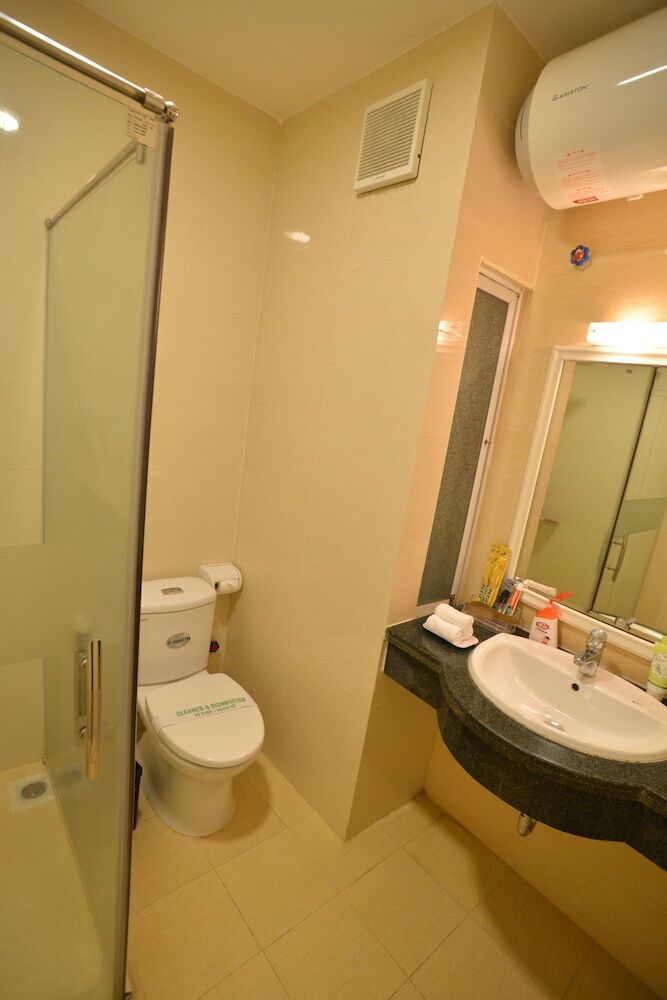 A25 Hotel - Dich Vong Hau
