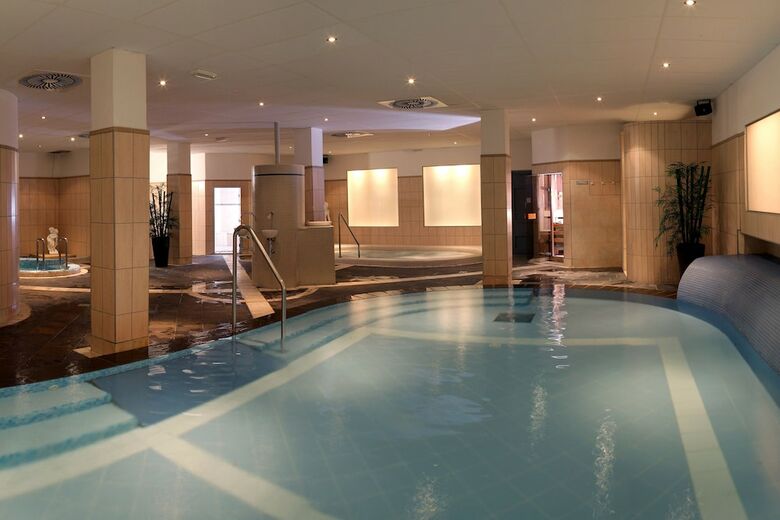 Hotel Aquapark Zusterna