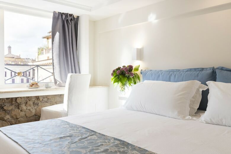 Bed & Breakfast Pantheonview - Luxury Suites