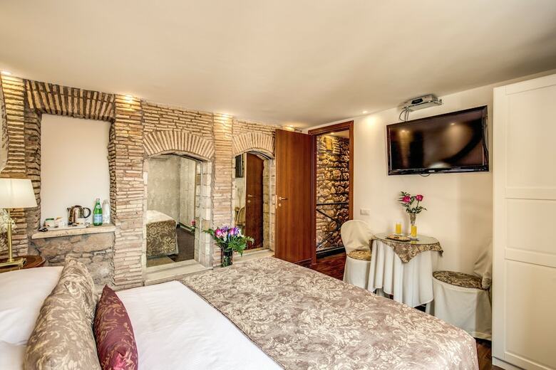 Bed & Breakfast Pantheonview - Luxury Suites
