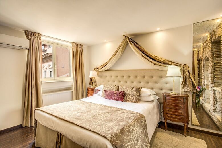 Bed & Breakfast Pantheonview - Luxury Suites