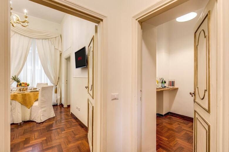 Bed & Breakfast Pantheonview - Luxury Suites