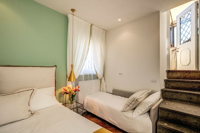 Bed & Breakfast Pantheonview - Luxury Suites
