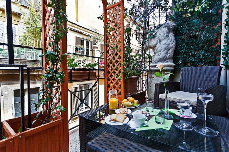 Bed & Breakfast Pantheonview - Luxury Suites