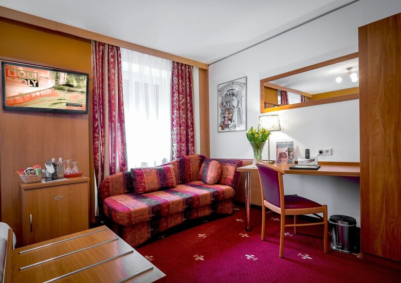 Hotel Burgschmiet