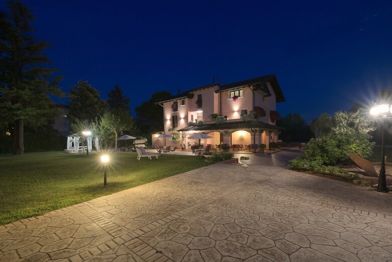 Hotel Villa Ai Tigli
