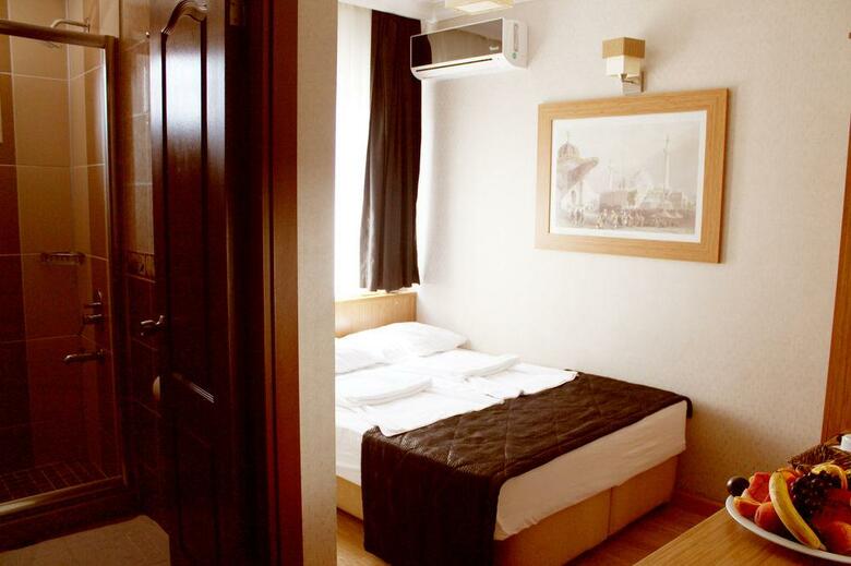 Agora Boutique Hotel & Bistro