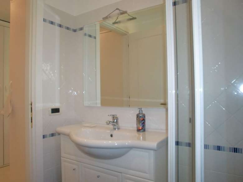 Grimaldi Apartments - Guardi