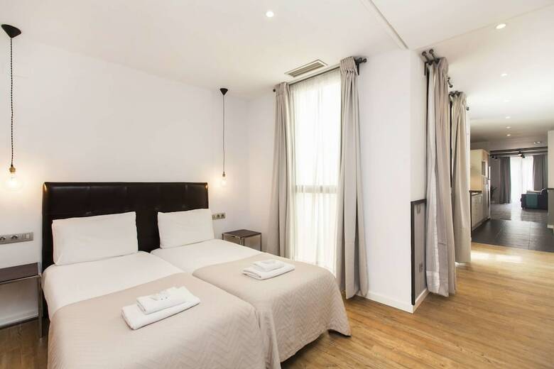 Short Stay Group Liceu Serviced Apartments