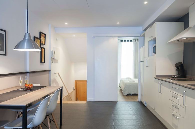 Short Stay Group Liceu Serviced Apartments