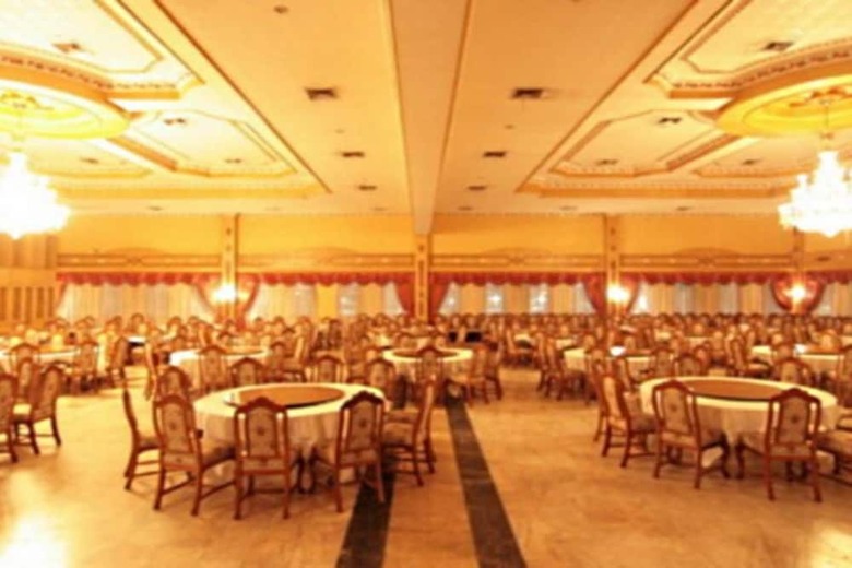 Hotel 13 Coins Airport Grand Resort
