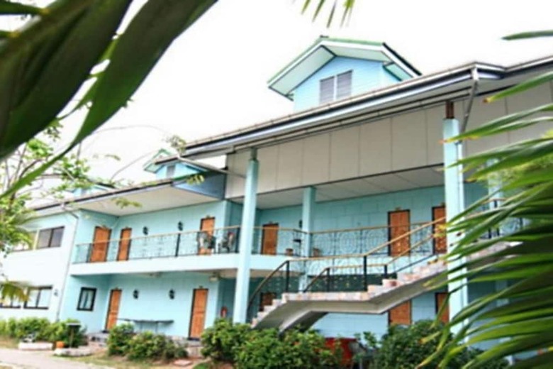 Hotel 13 Coins Airport Grand Resort